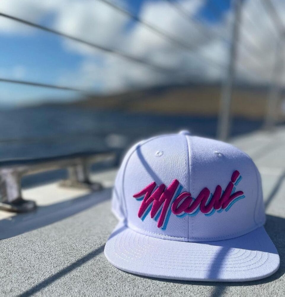the anxd white maui heat snapback hat from double portion supply distinctive hat pop culture male courtiers first half other hats specific hats