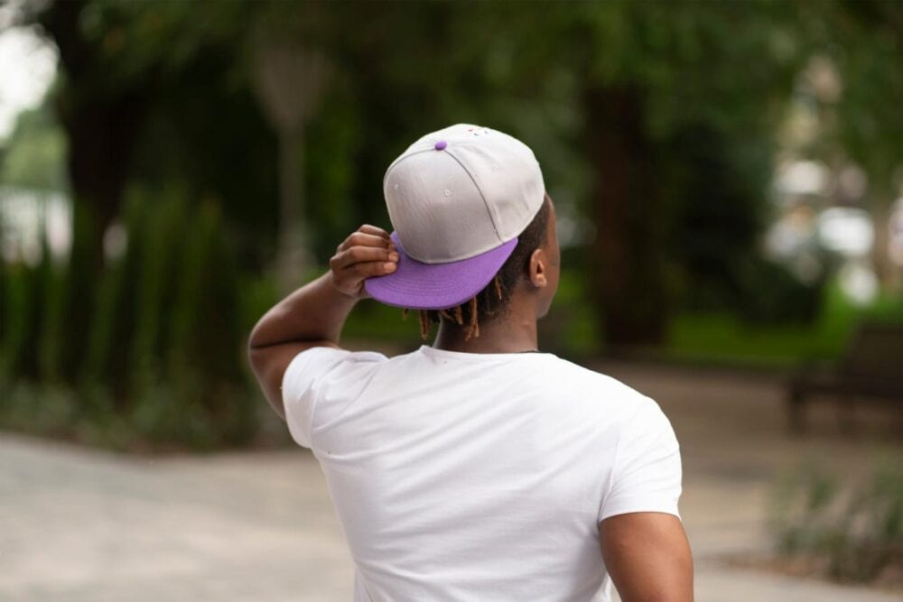what is a snapback hat
